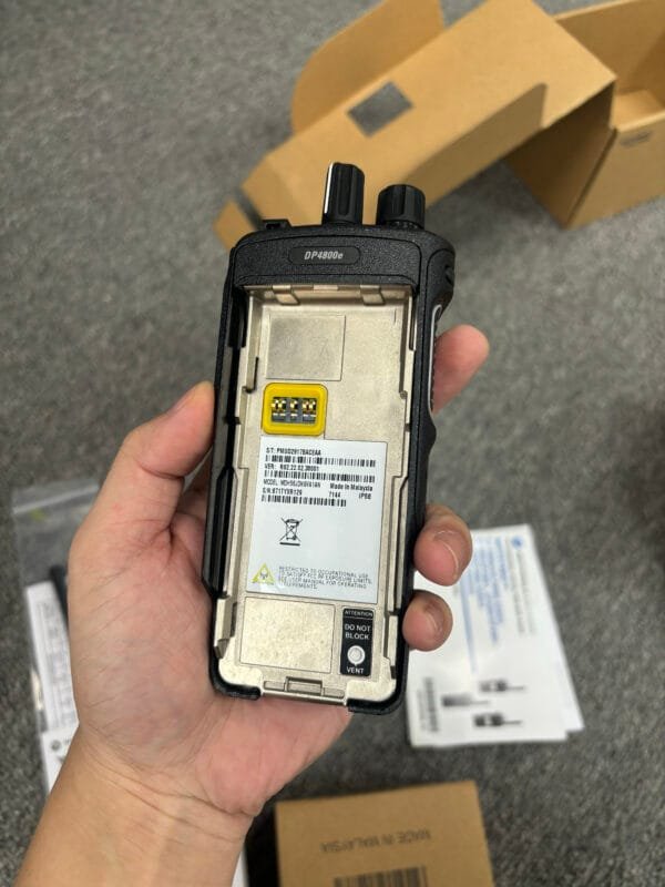 DP4800e XiR P8660i - Image 2